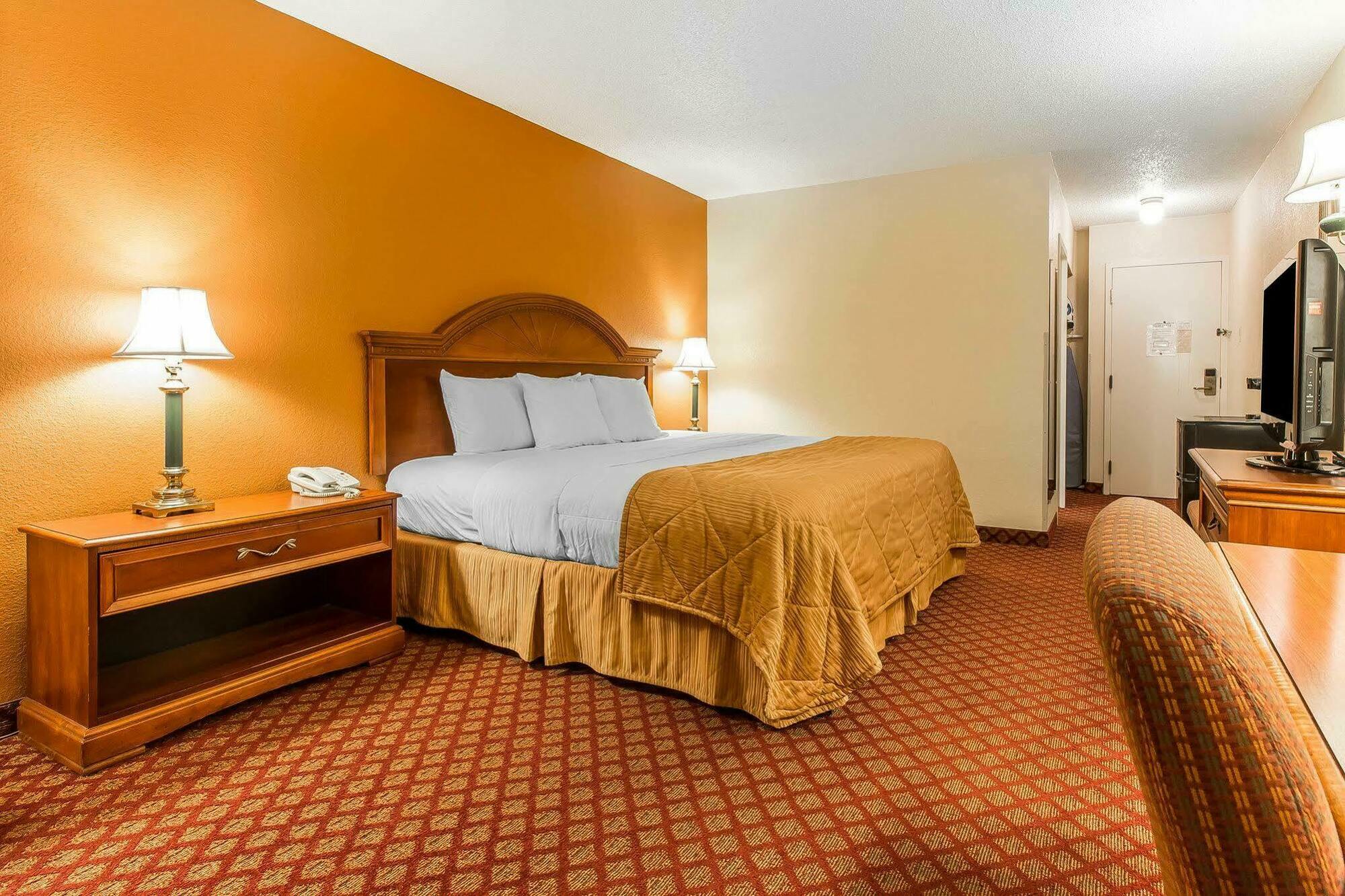 Quality Inn Куквилл Экстерьер фото