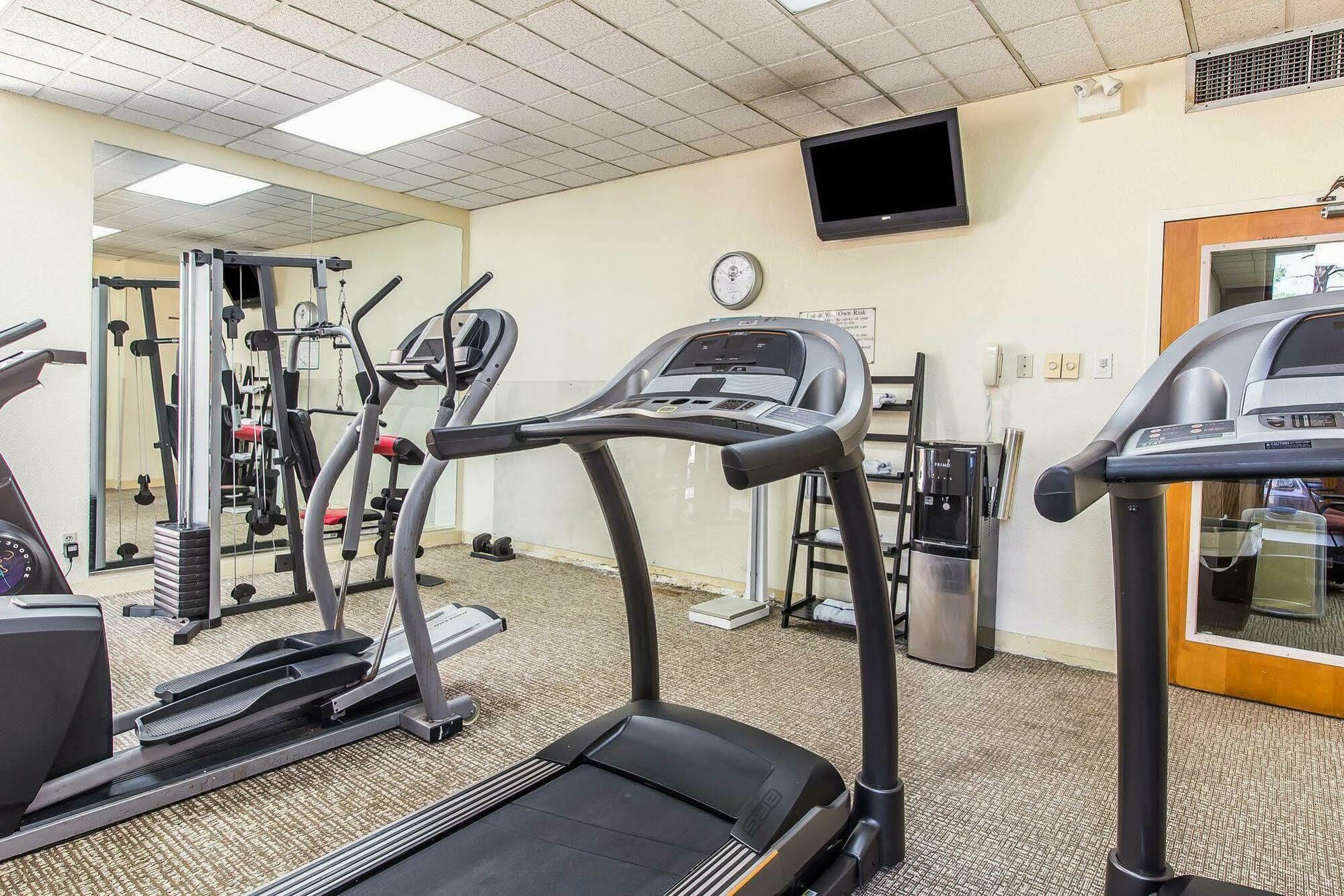 Quality Inn Куквилл Экстерьер фото